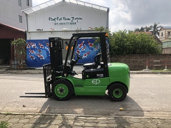 Xe nâng điện EP 3 tấn Pin Lithium ICE301B
