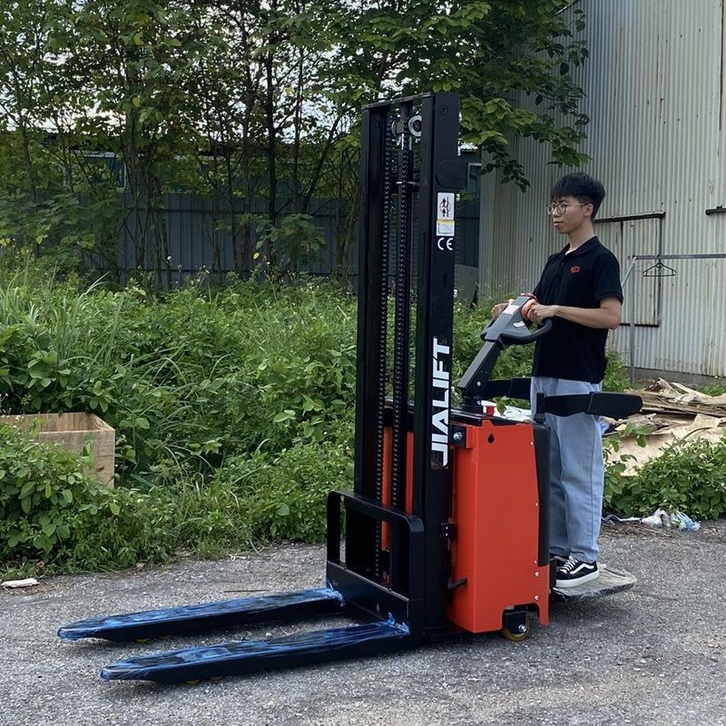 Xe nâng điện đứng lái Jialift 1,5 tấn CL1516E 1,6m